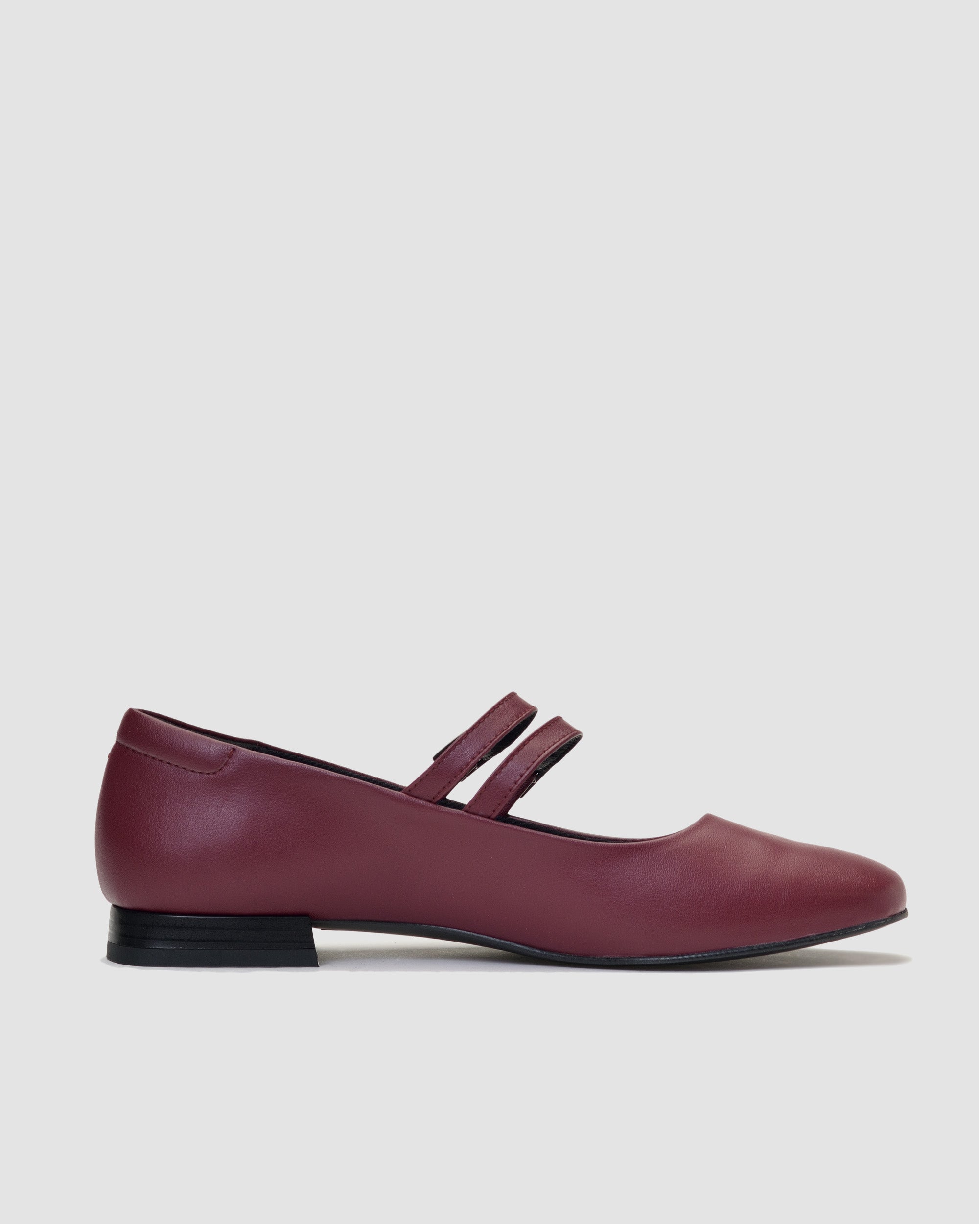 Baleriny Cherry Mary Jane Pumps