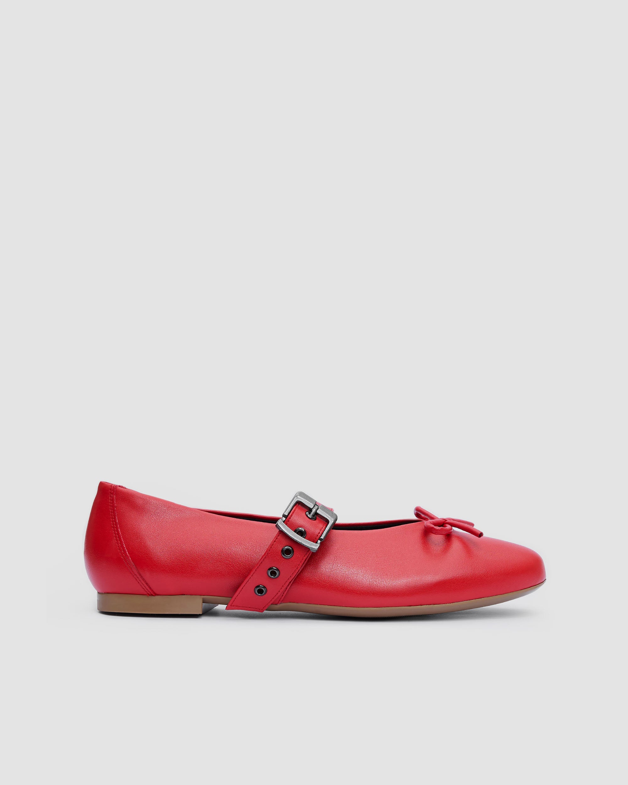 Mara Pumps Red czerwone baleriny z paskiem
