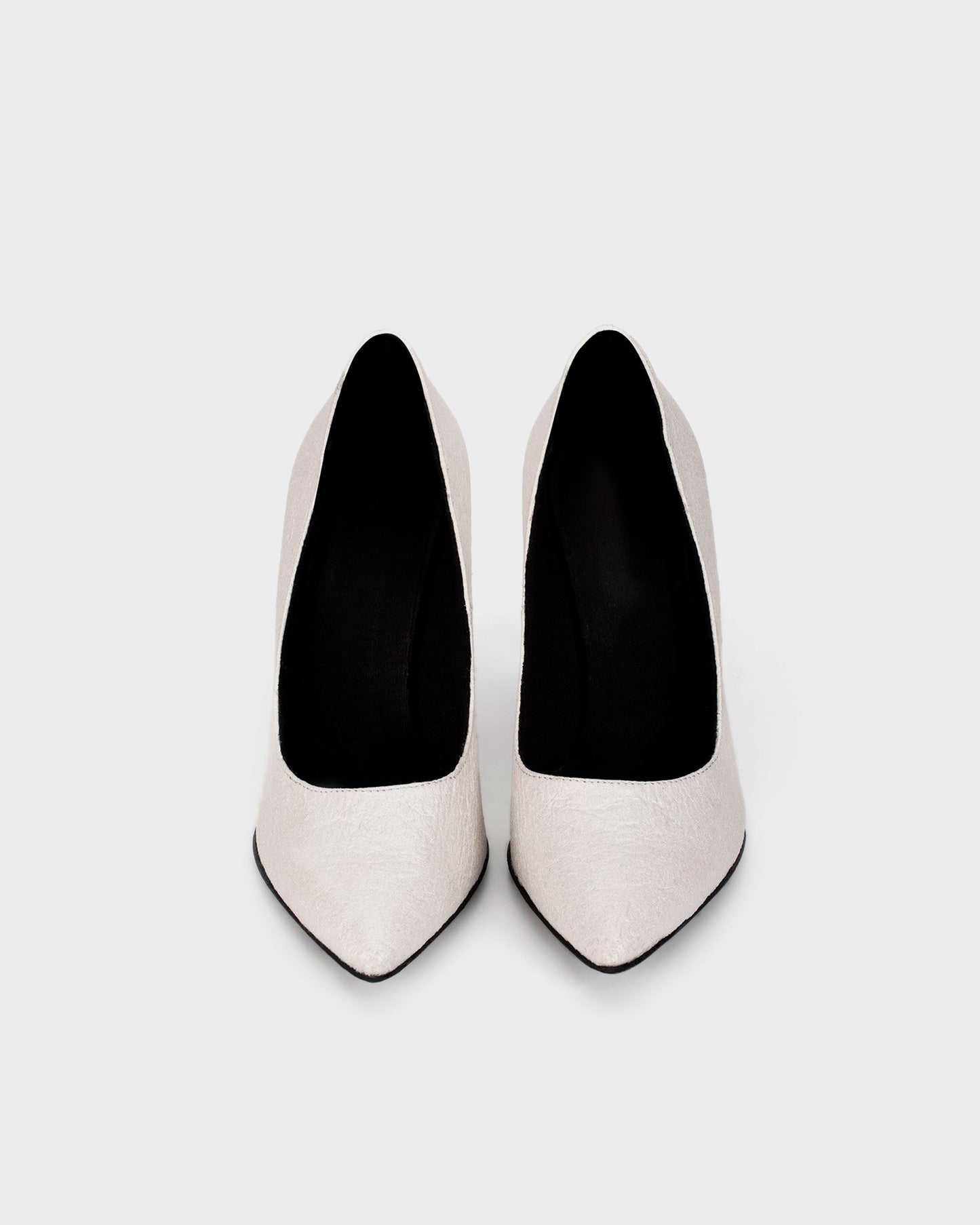 Pearly Chic Pina szpilki ze skóry z ananasa - sample sale