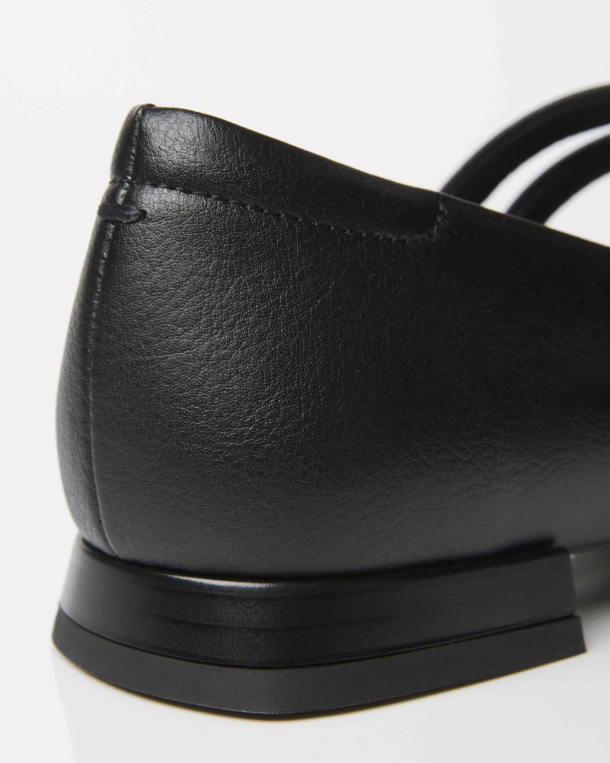Blackberry Mary Jane Pumps czarne baleriny ze skóry z winogron