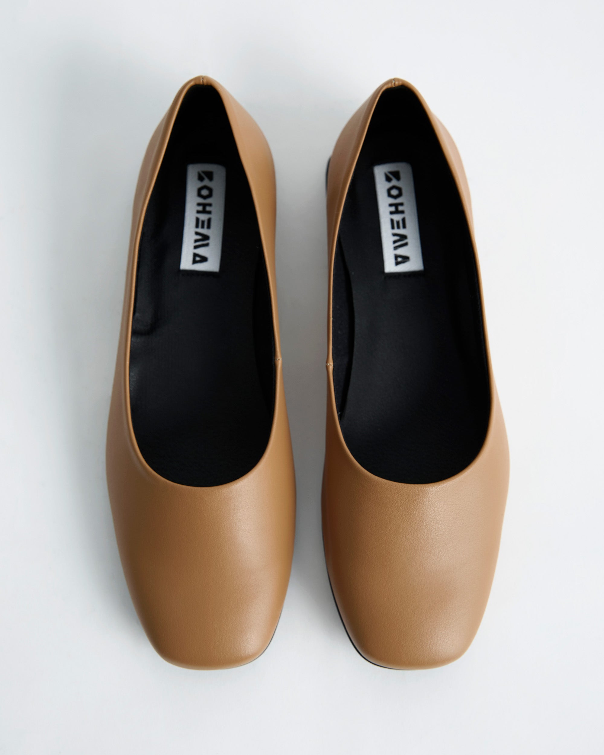 Carmel Diana Pumps beżowe baleriny z kwadratowym noskiem