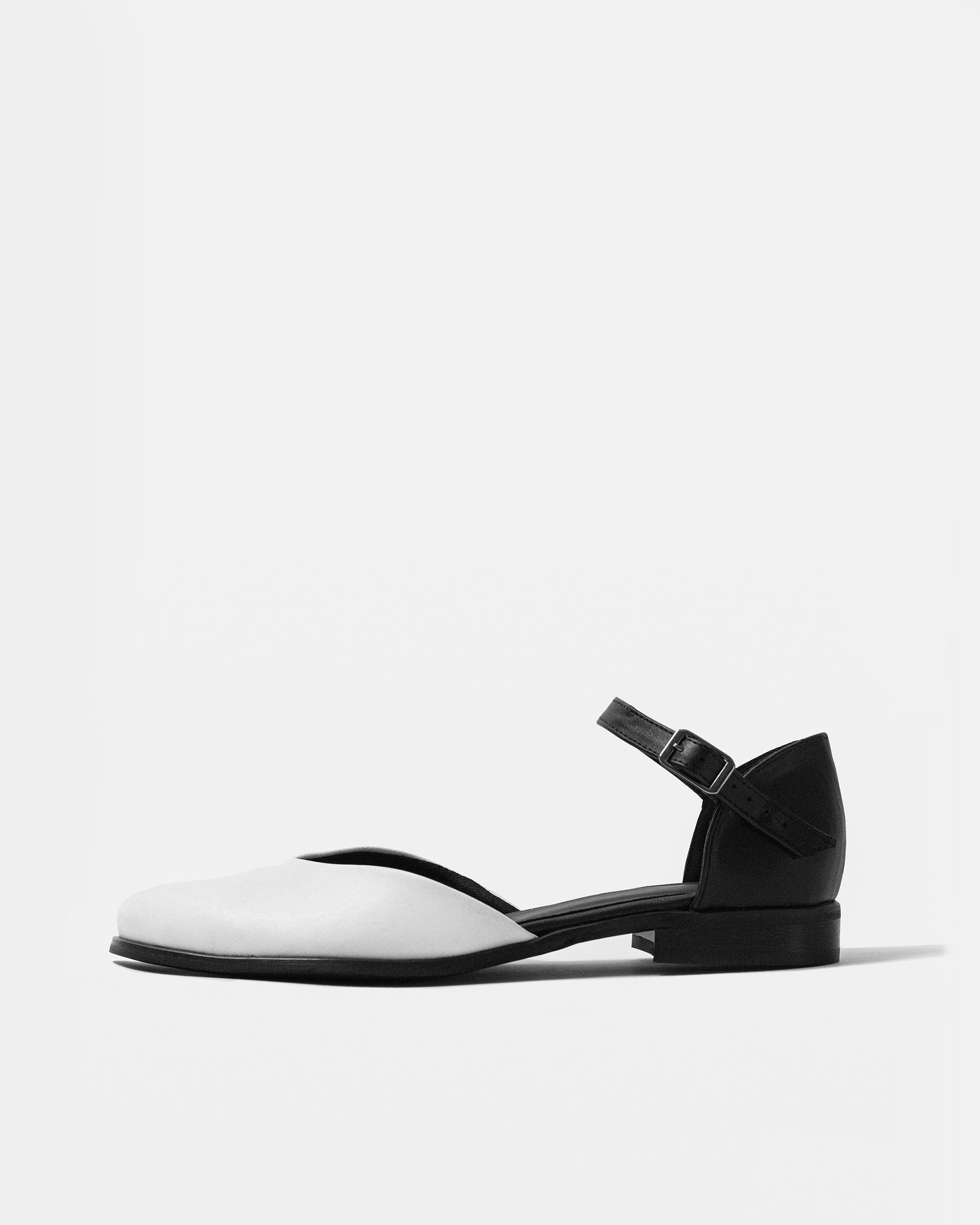 Alexa Pumps baleriny ze skóry z kaktusa