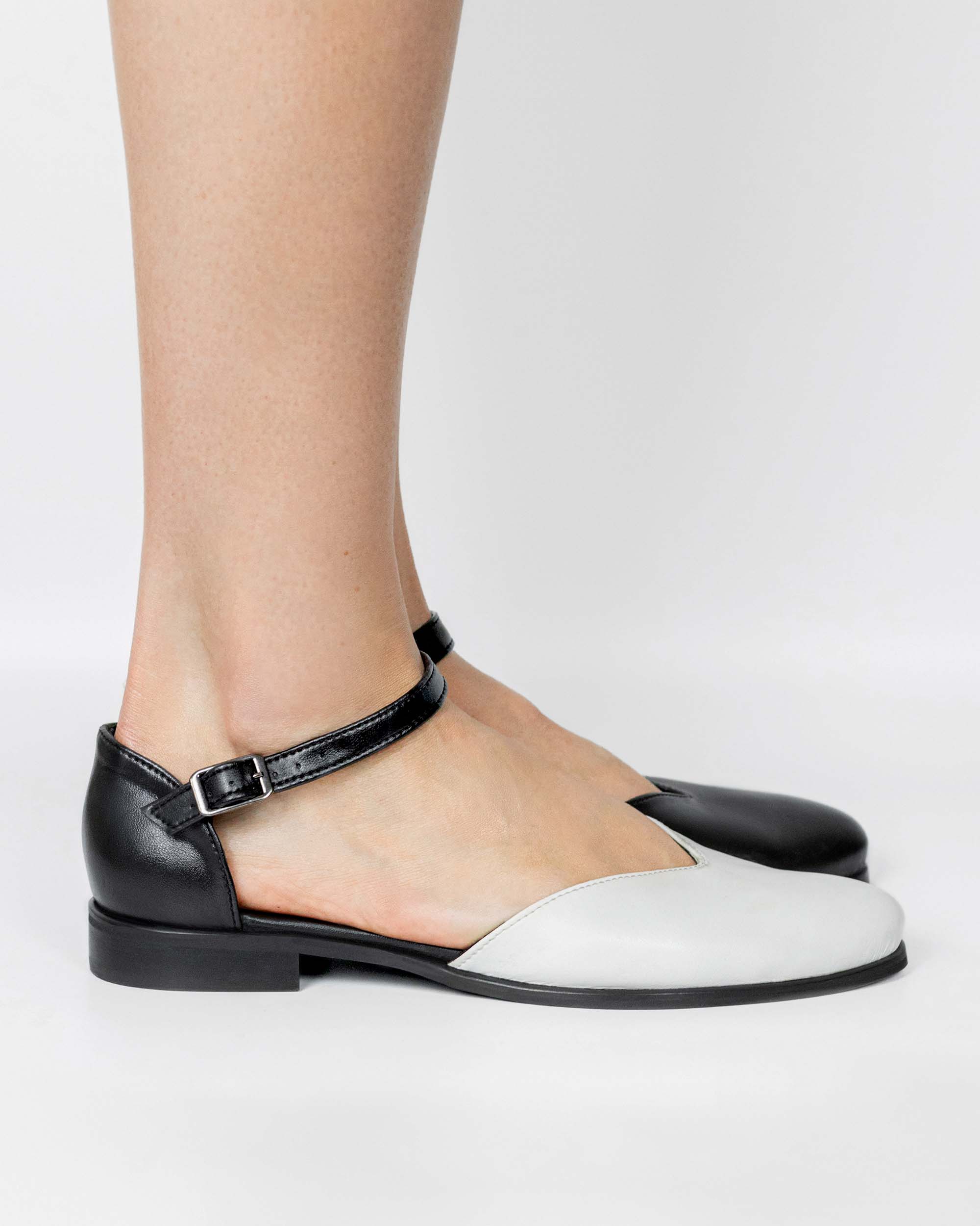 Alexa Pumps baleriny ze skóry z kaktusa