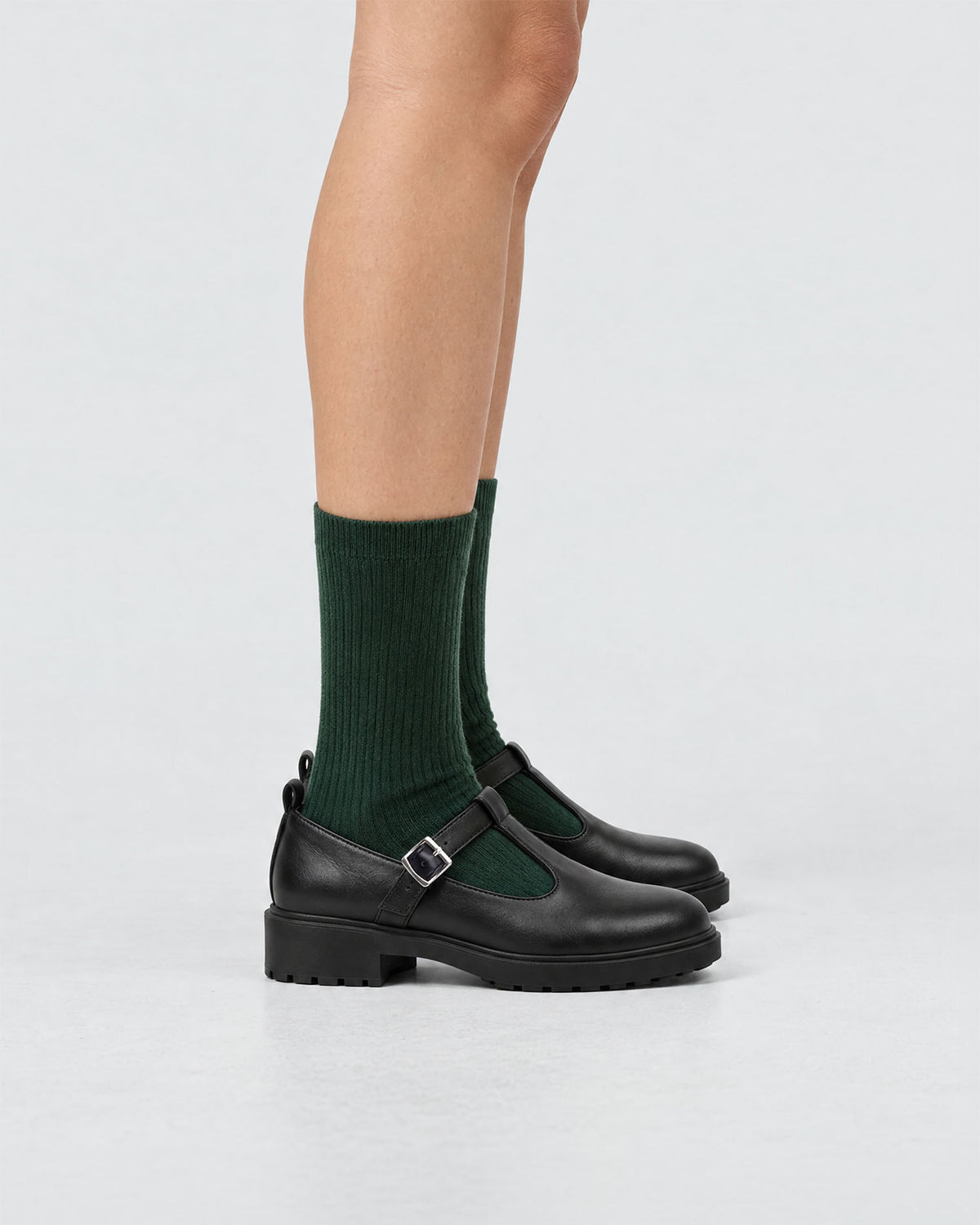 Czarne buty Mary Jane damskie ze skóry roślinnej – Curtsy | BOHEMA