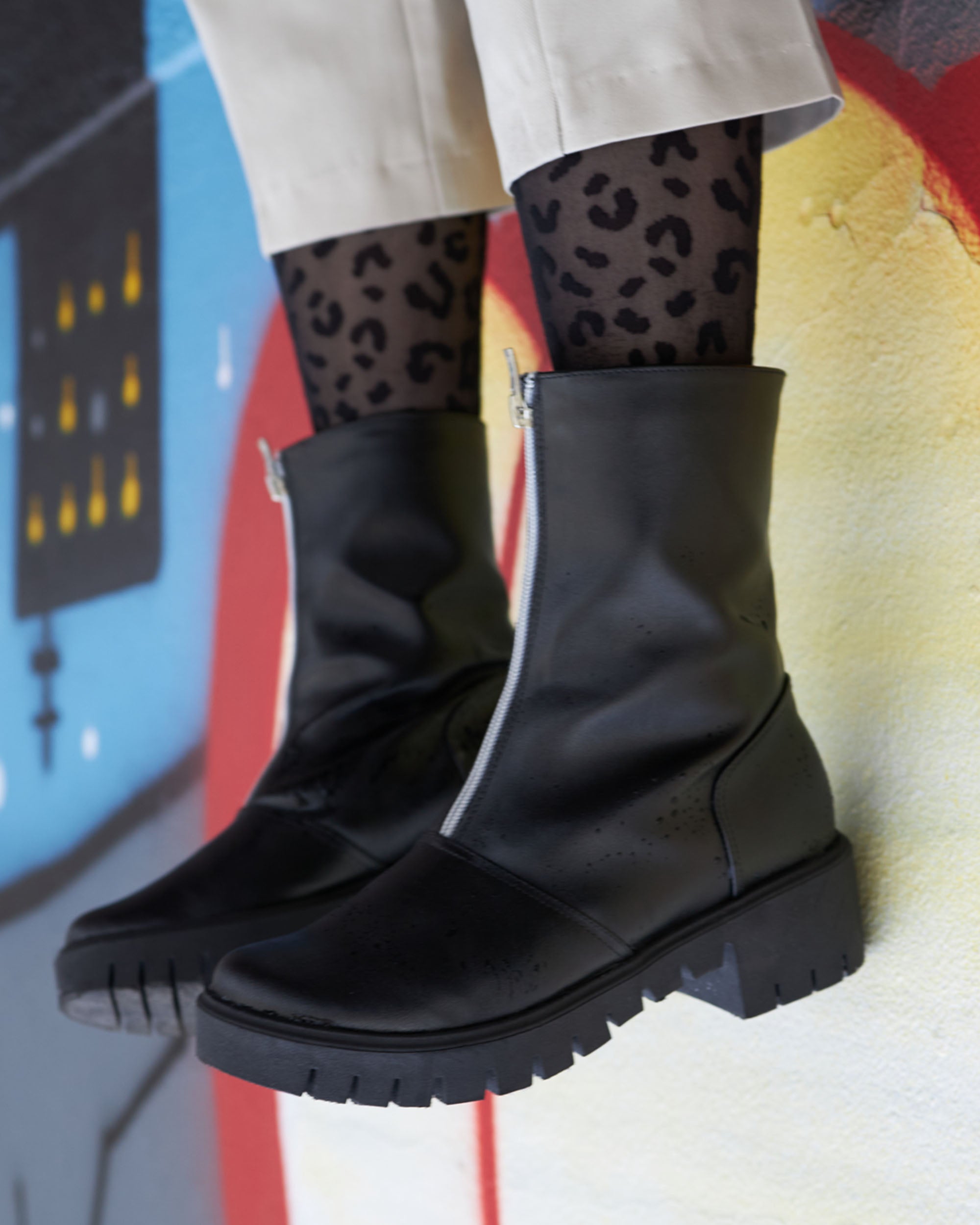Cyber Boots Black botki z roślinnej skóry