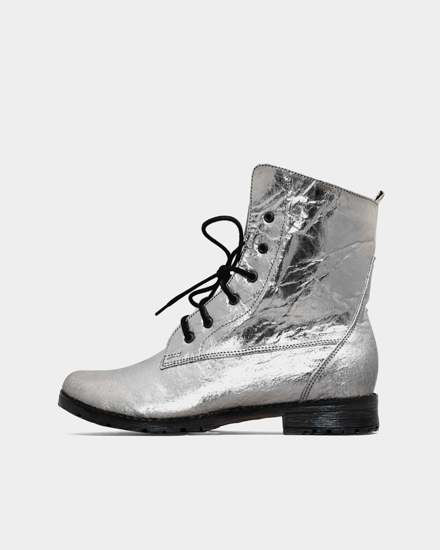 Workers No. 2 Silver Pina botki ze skóry z ananasa - sample sale