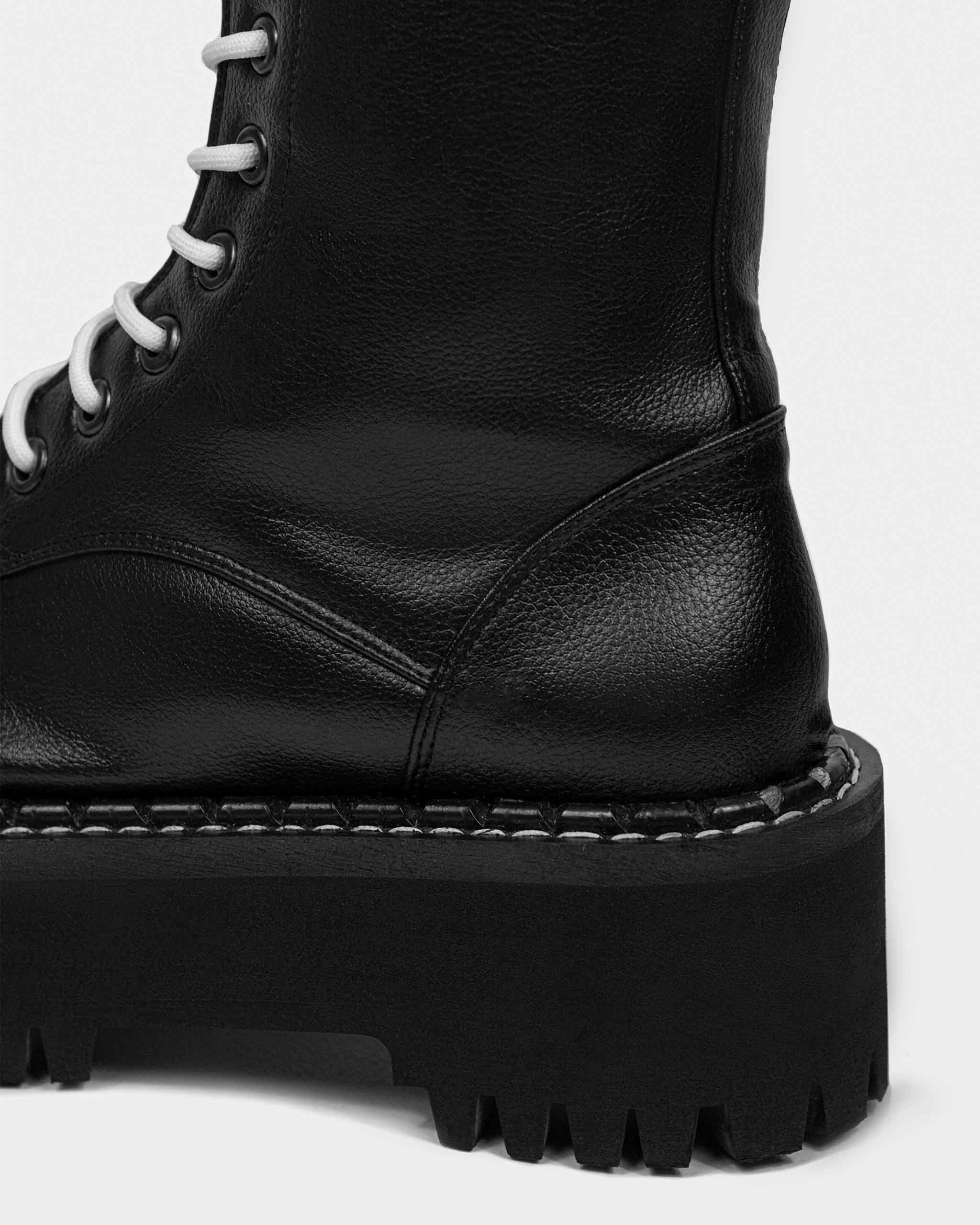 Worker Monster Black botki ze skóry z winogron