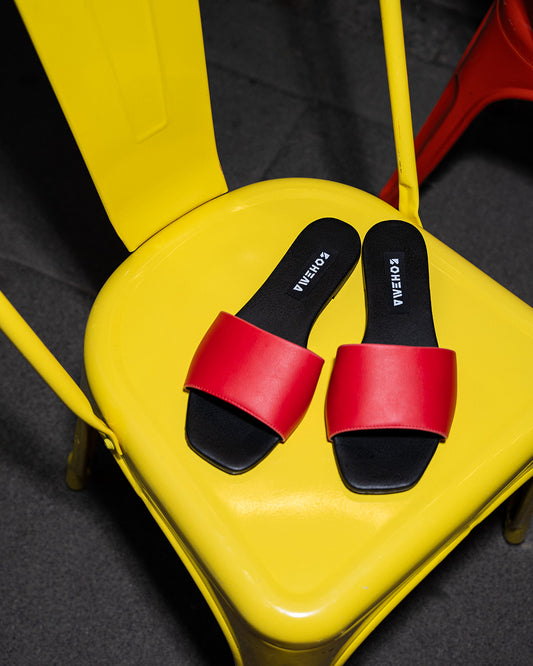 Mellow Slides Red klapki z roślinnej skóry z kukurydzy - sample sale