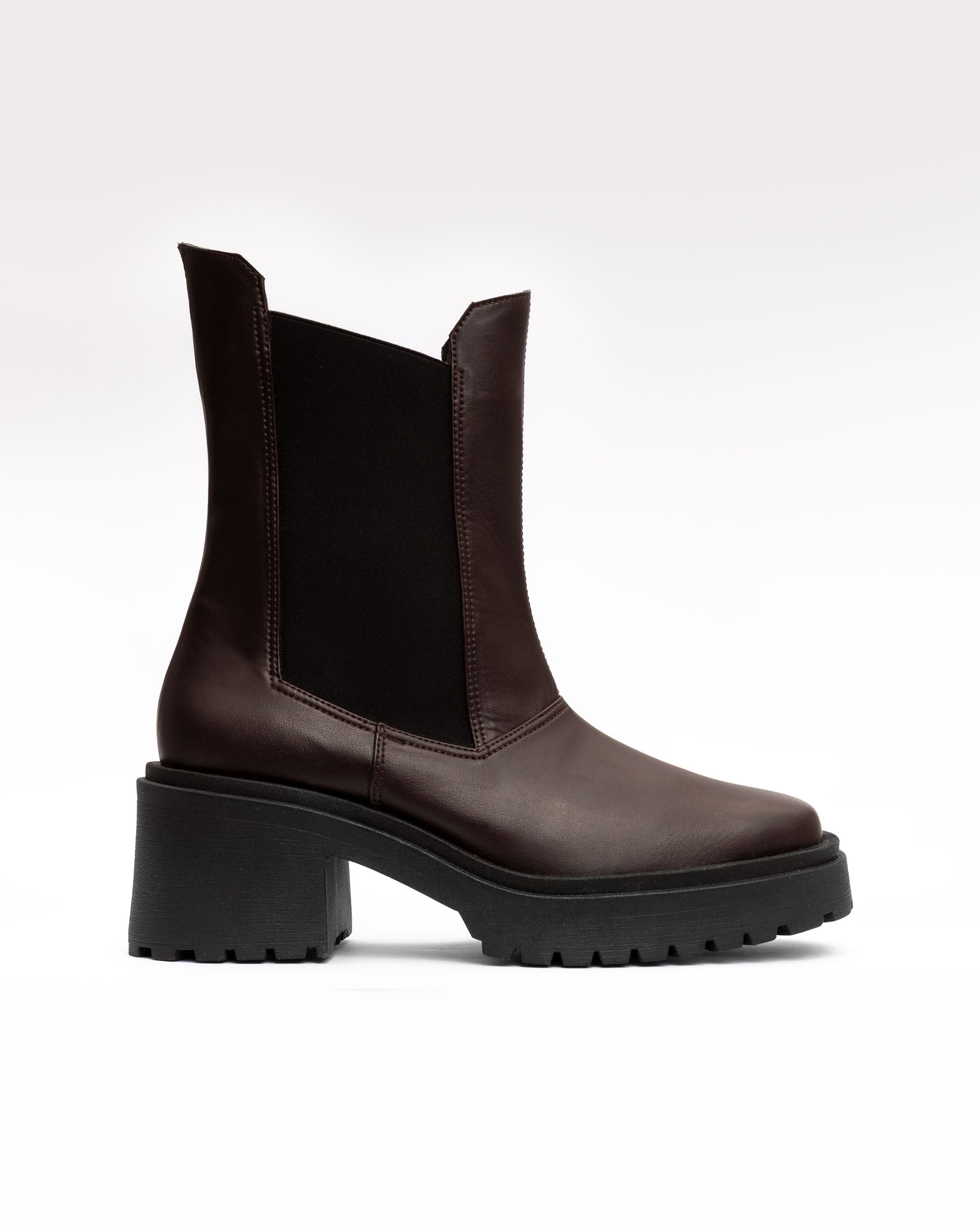 Squared Chelsea Boots Chocolate