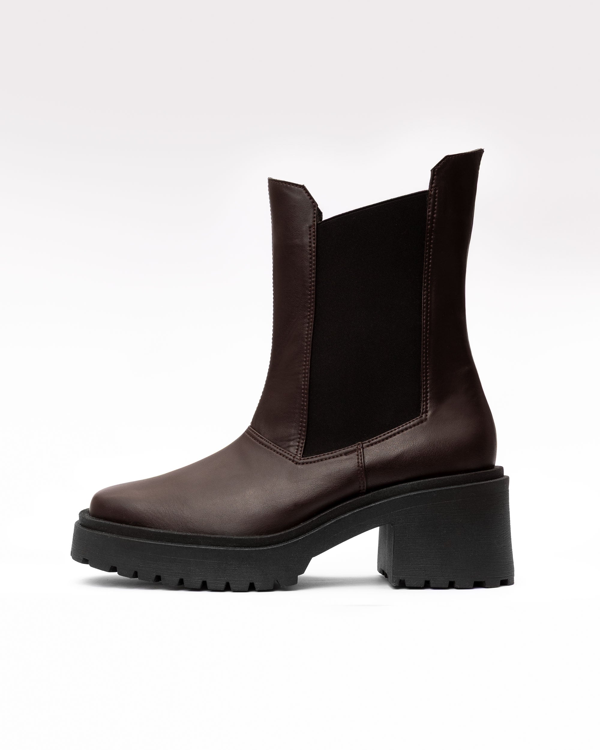 Squared Chelsea Boots Chocolate