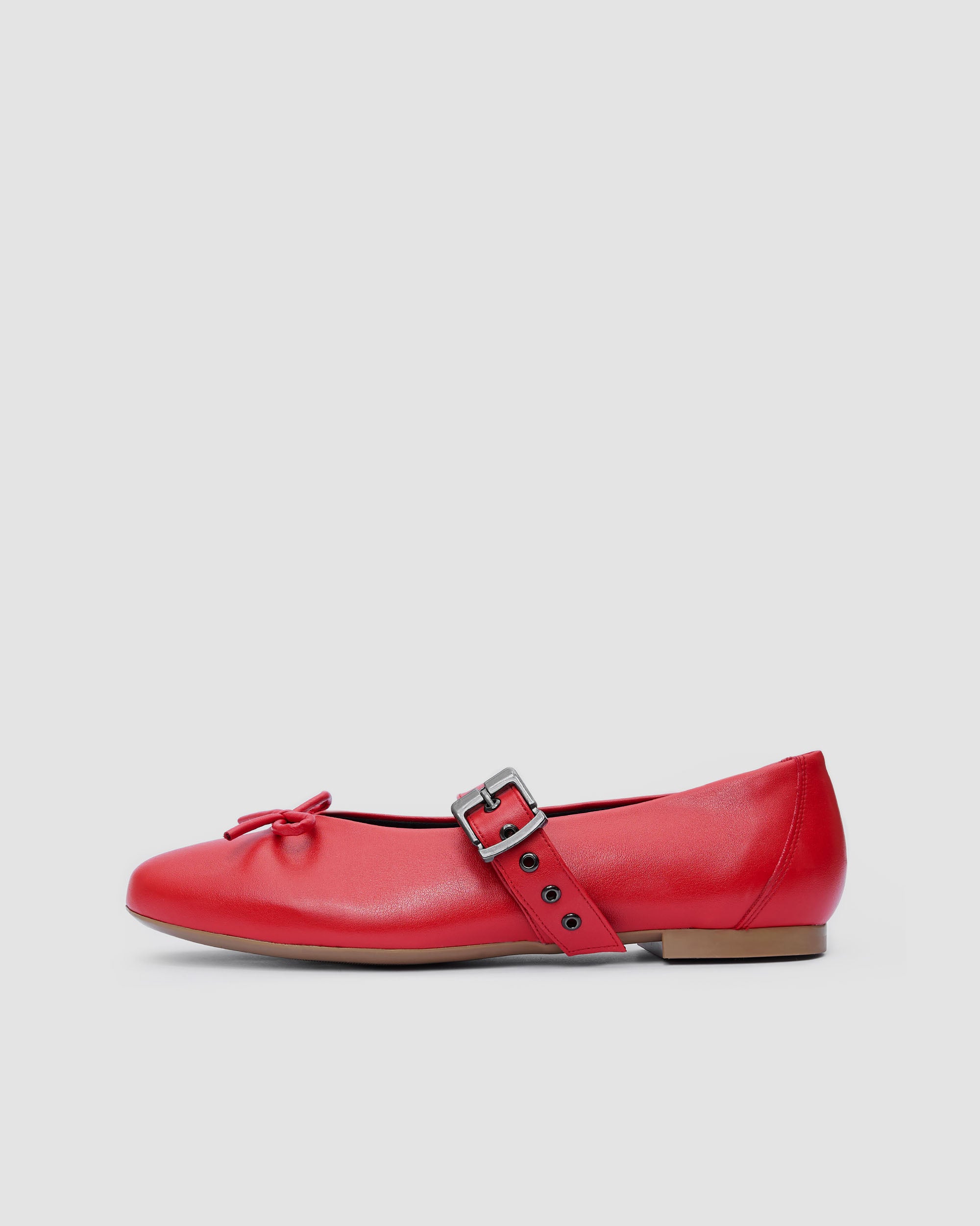 Mara Pumps Red czerwone baleriny z paskiem