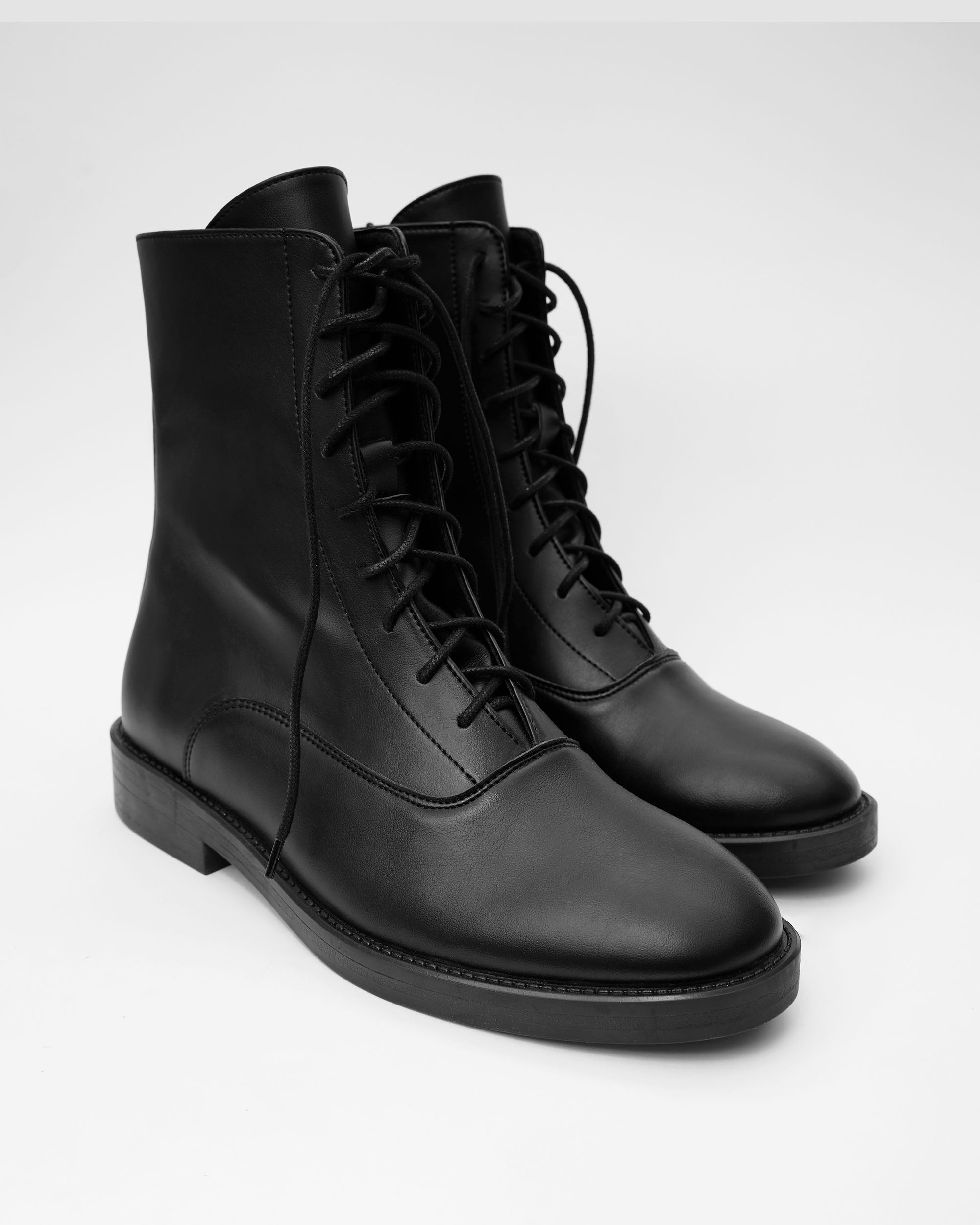 Astrid Boots wiązane botki damskie
