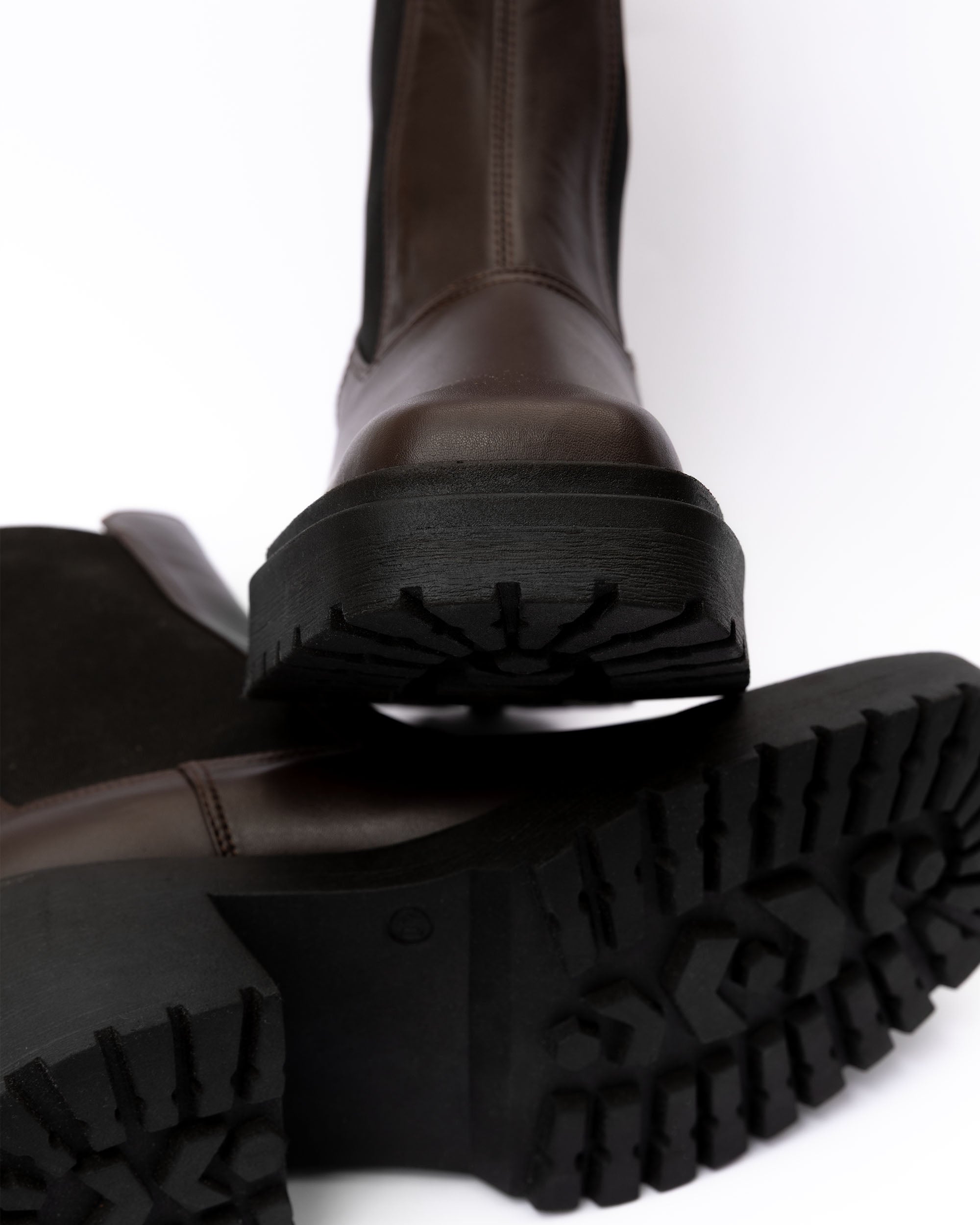 Squared Chelsea Boots Chocolate