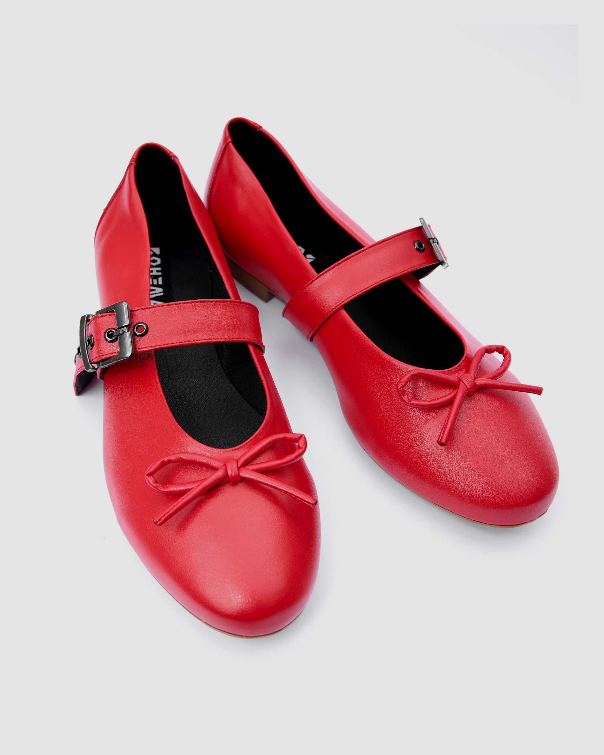 Mara Pumps Red czerwone baleriny z paskiem