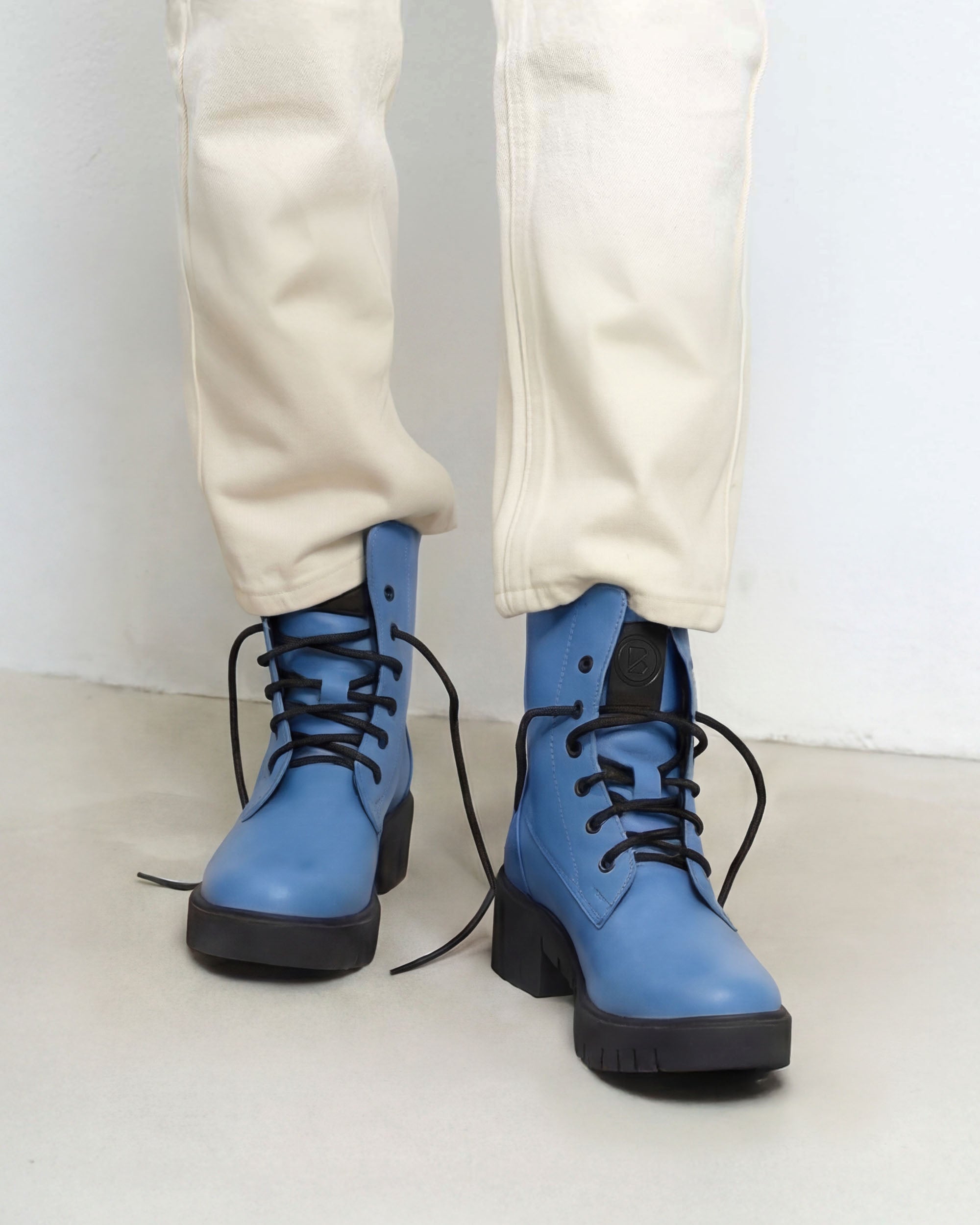 Workers No. 3 Baby blue