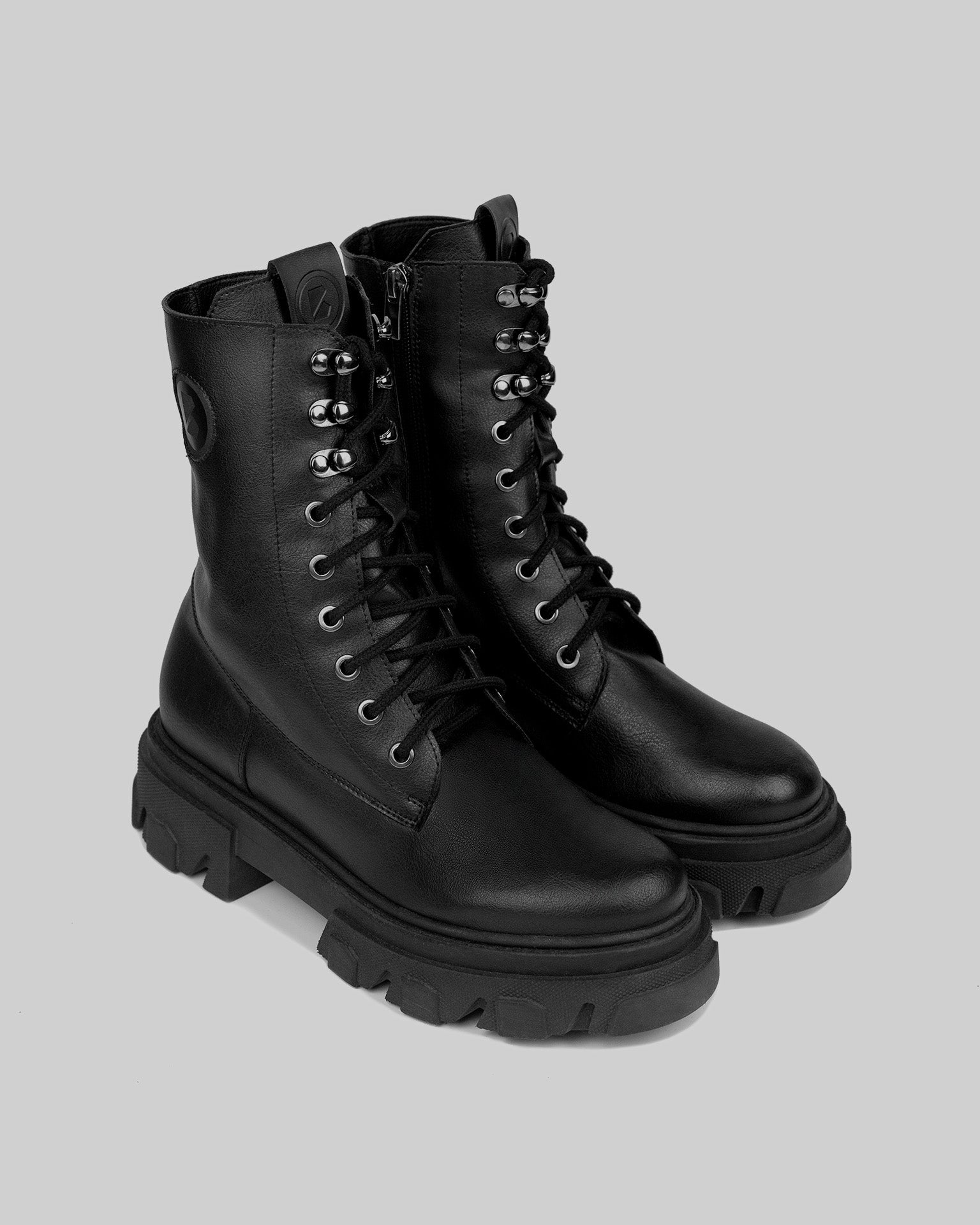 Combat Boots długie botki damskie w stylu “worker boots”