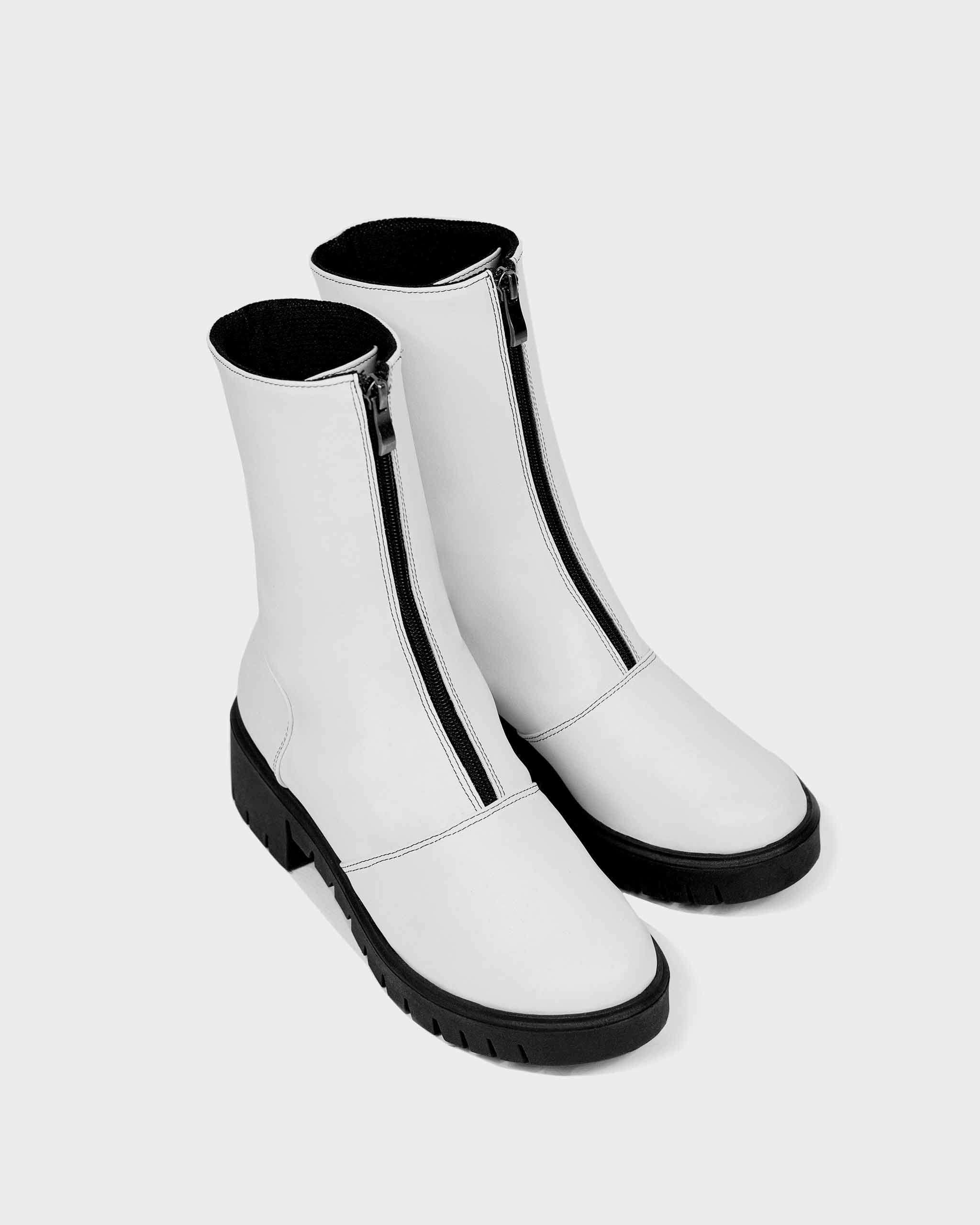 Cyber Boots White botki ze skóry roślinnej