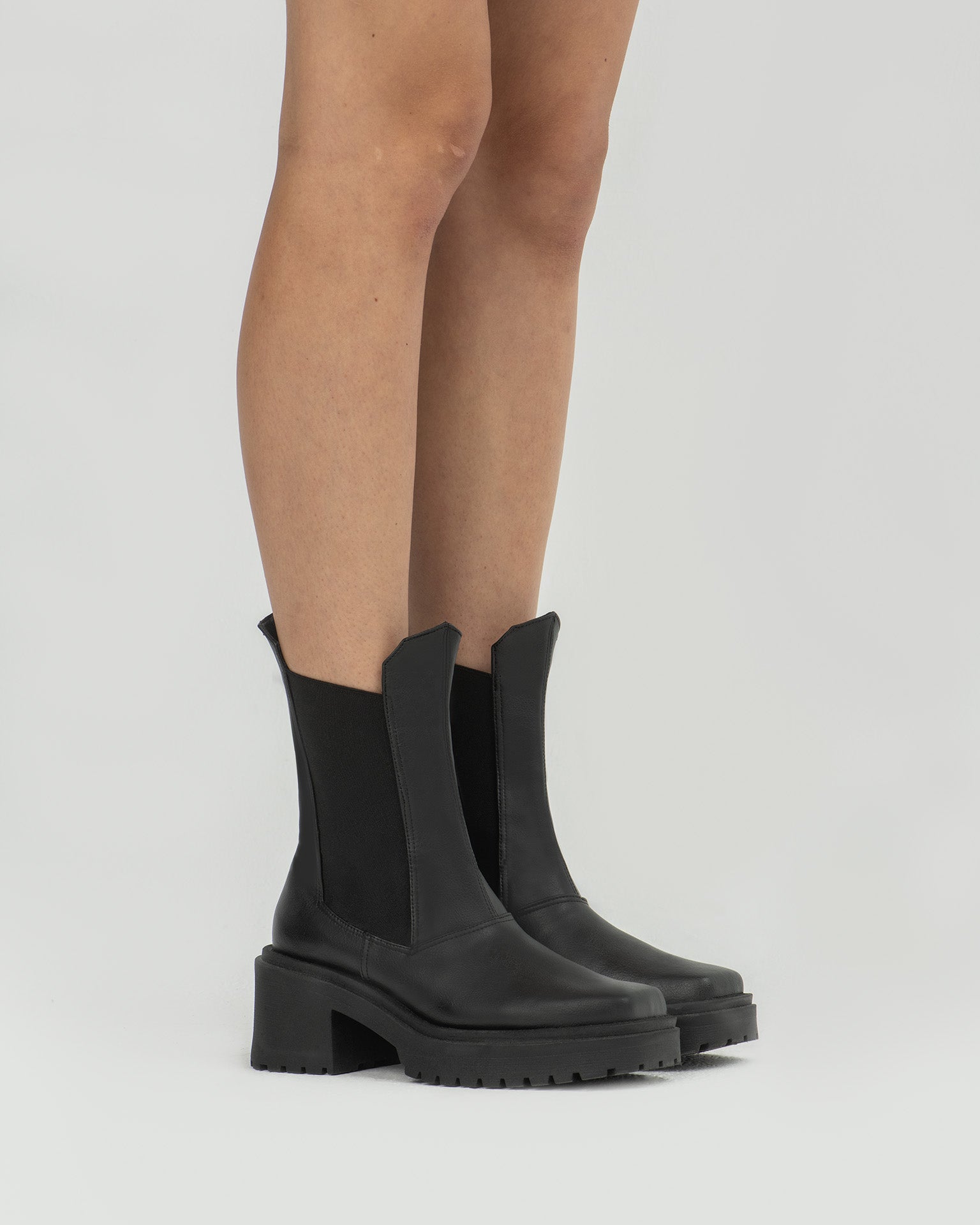 Squared Chelsea Boots botki damskie z kwadratowym czubkiem