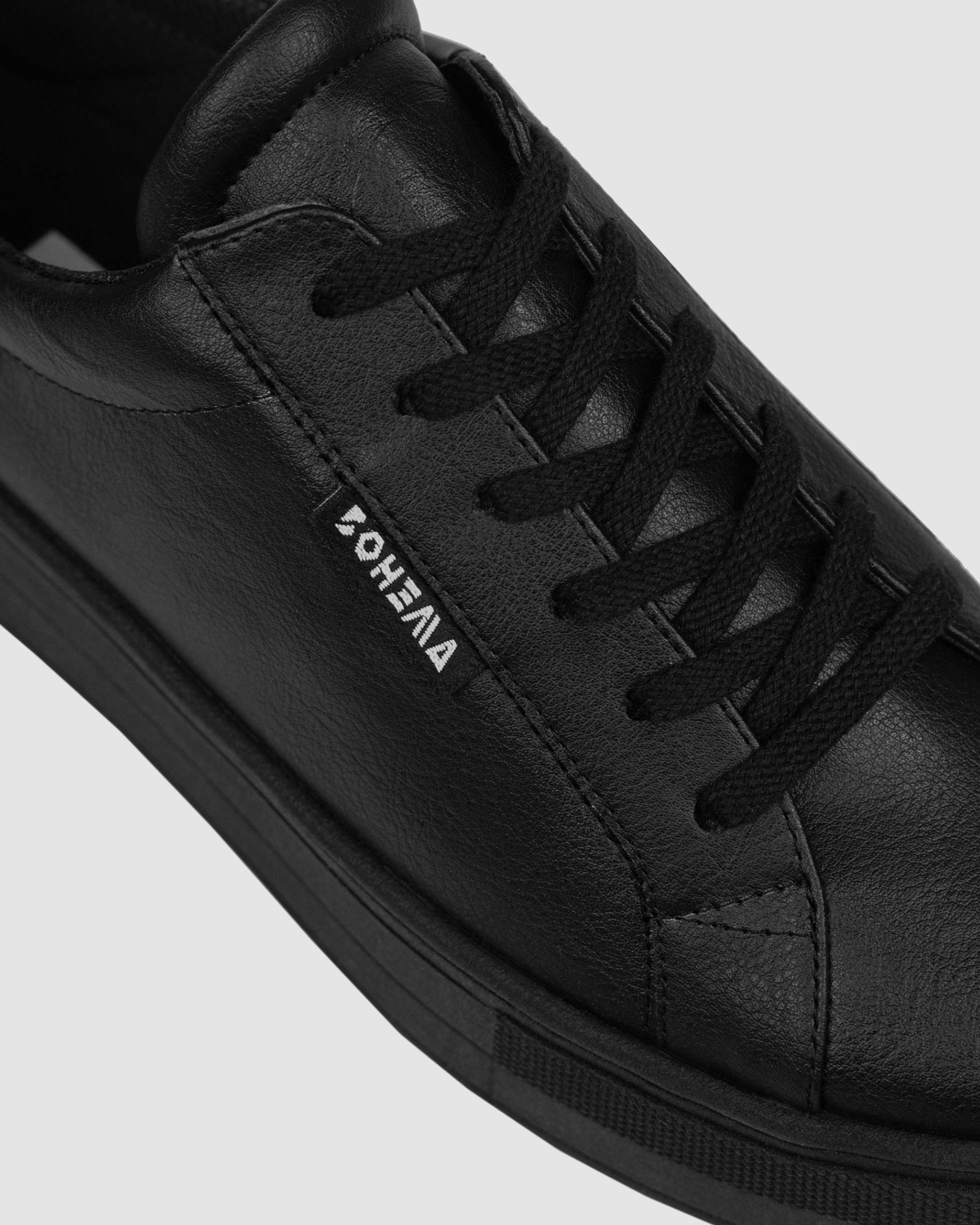 Bohema Sneakers Aware Black sneakersy ze skóry roślinnej