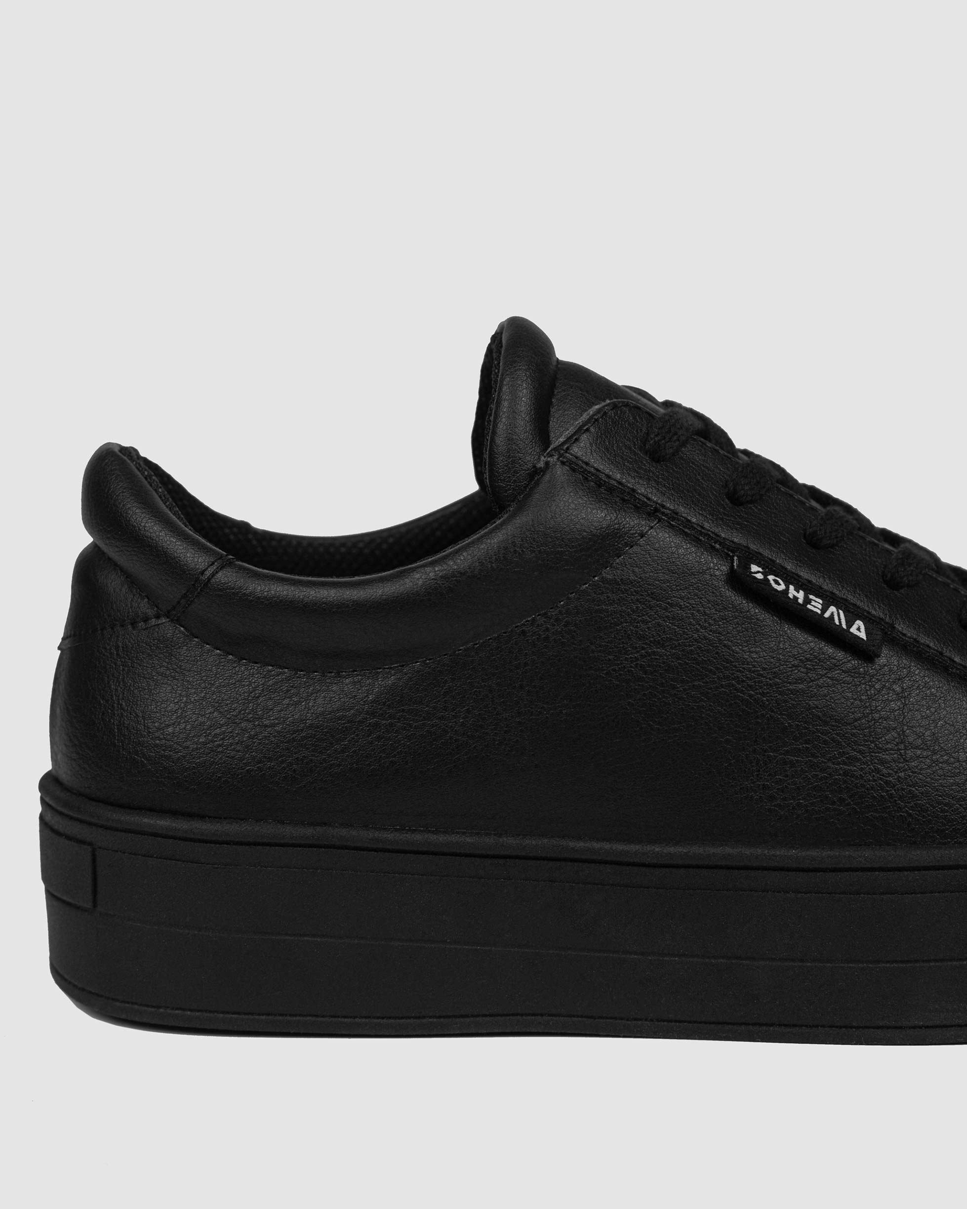 Bohema Sneakers Aware Black sneakersy ze skóry roślinnej