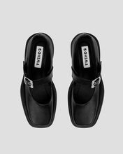 Załaduj obraz do przeglądarki galerii, Squared Mary Jane Pumps Black ze skóry z winogron
