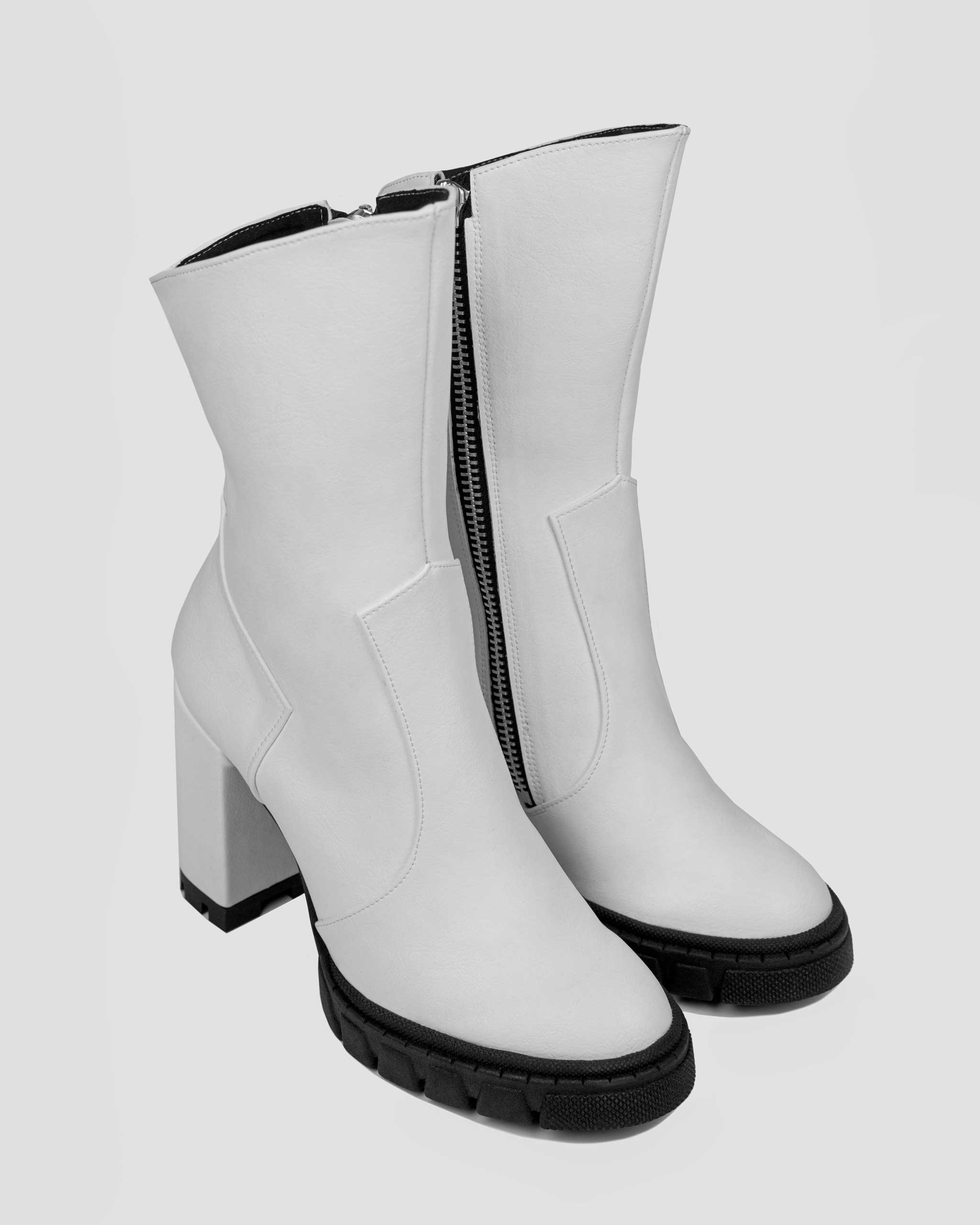 Ritual Boots White botki na obcasie - outlet